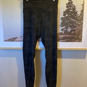 Lululemon Camo Align legging size 8